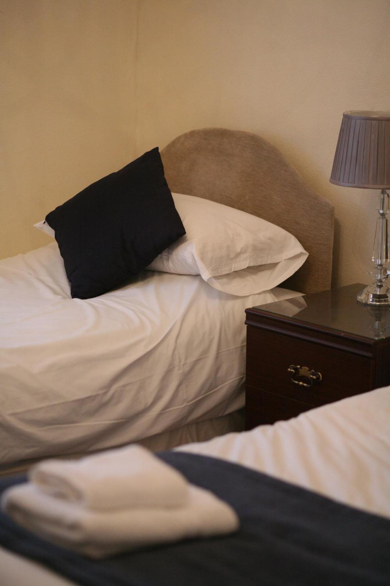 Highlands Hotel And Bar Hastings Quarto foto